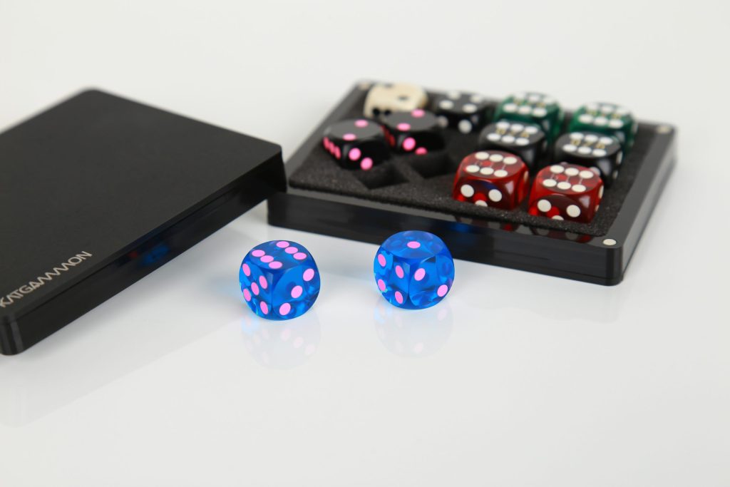 Precision Dice box Model MF12 KATGAMMON Backgammon Equipment