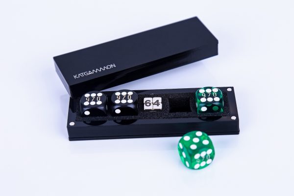 Precision Dice box Model M-5